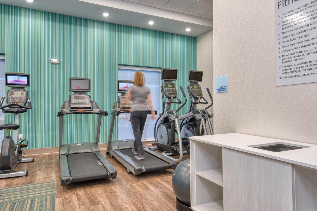 Holiday Inn Express Hotel And Suites Lincoln Airport By Ihg מראה חיצוני תמונה